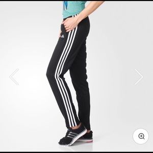 Adidas Women’s T10 Pants (Size S)