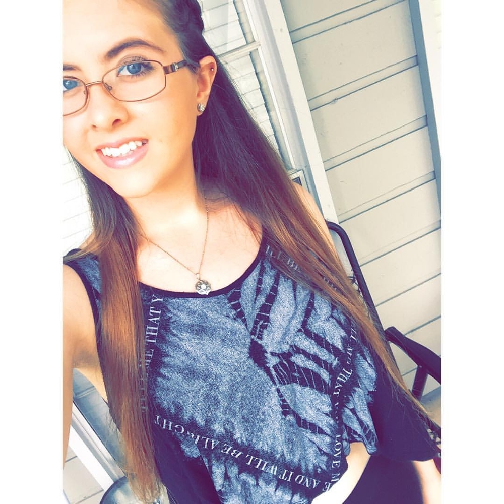 Meet your Posher, Stephanie