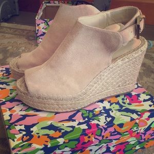 Kenneth Cole wedge sandals