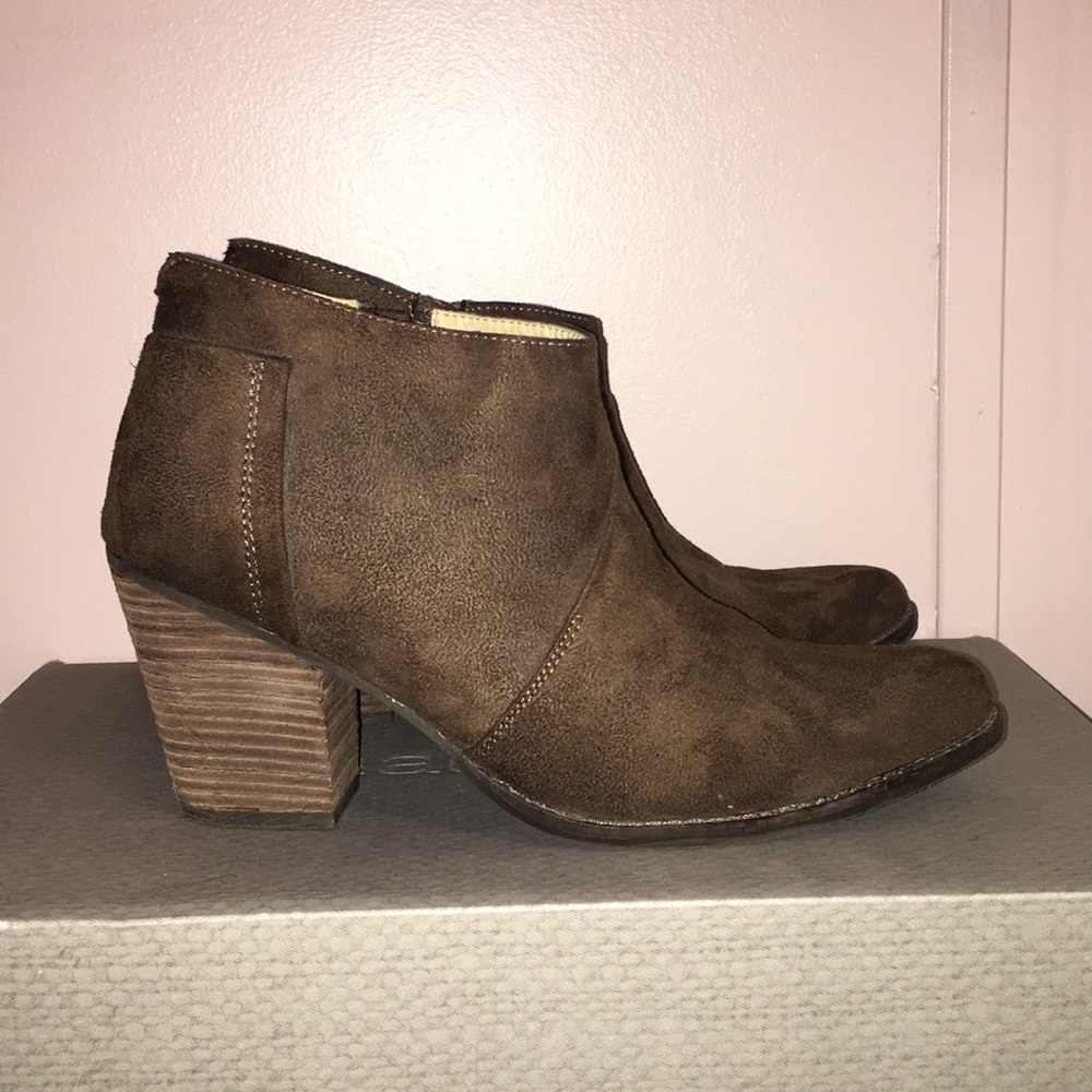 Coconuts by Matisse Booties!!!!!✨