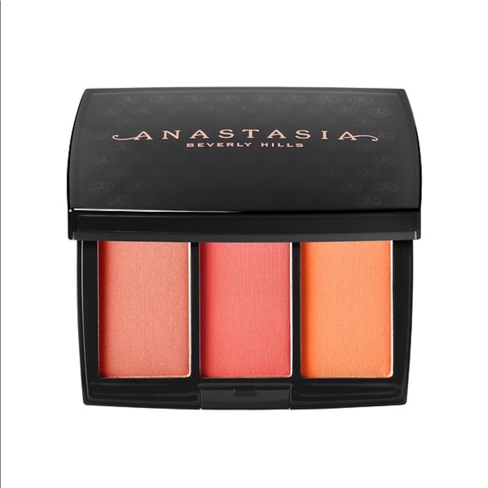 Anastasia Blush Trio