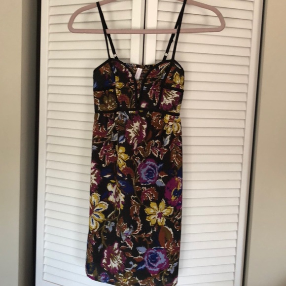 Flower dress - Picture 1 of 3