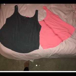 Two Rue21 tanks