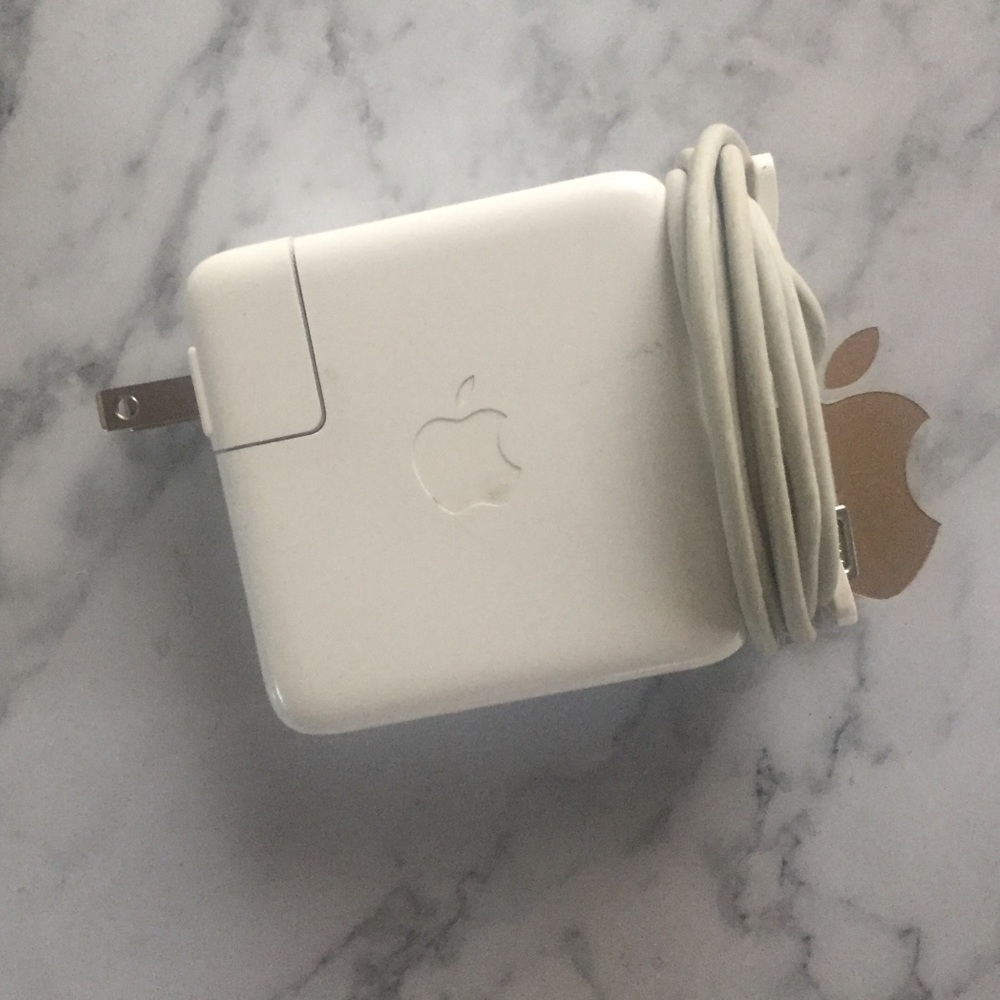 Apple 60w MagSafe Power Adapter