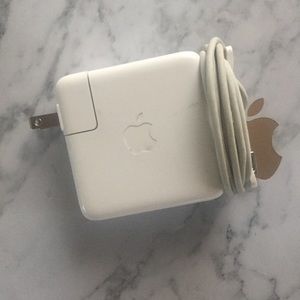 Apple 60w MagSafe Power Adapter