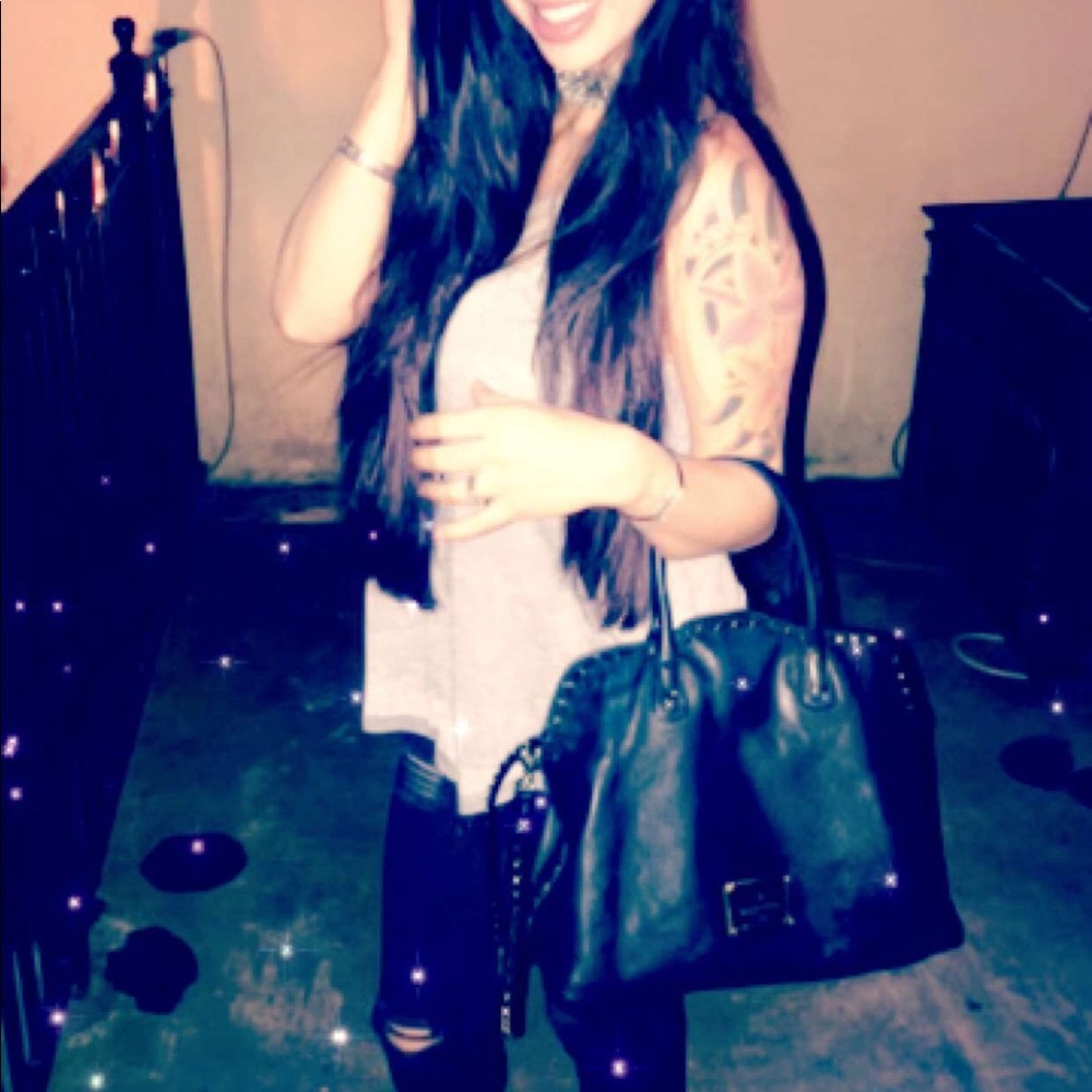 💯Authentic rock-stud Valentino Garavani - Picture 2 of 2