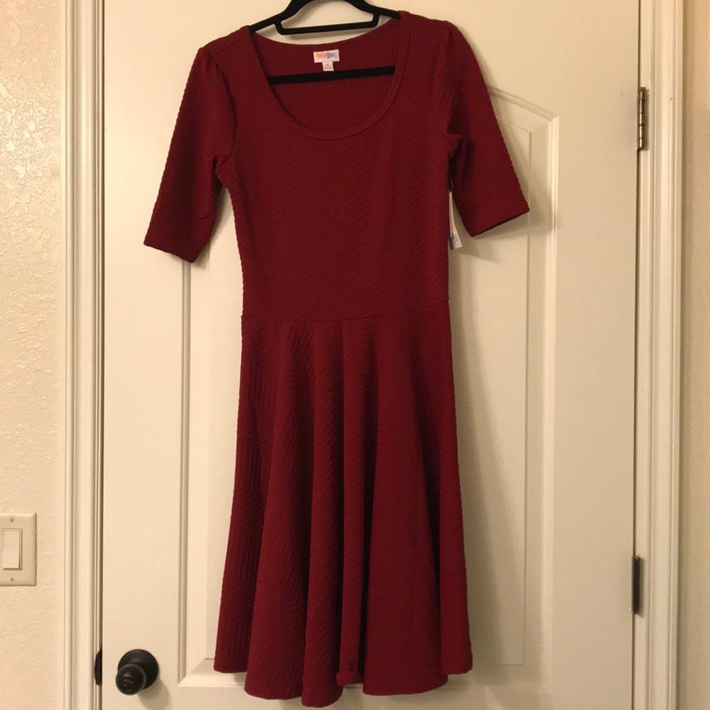 Solid Red Nicole