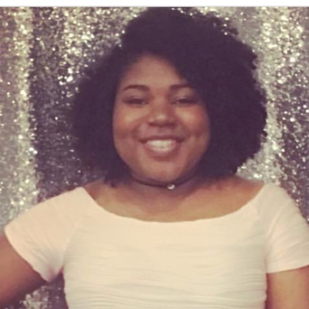 Meet your Posher, Monique