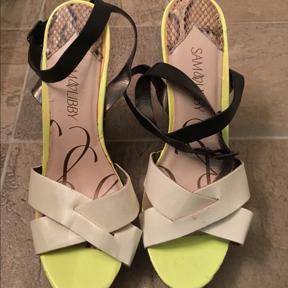 NWOT Sam and Libby Wedges - Picture 2 of 2