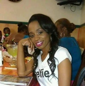 Meet your Posher, Teneka