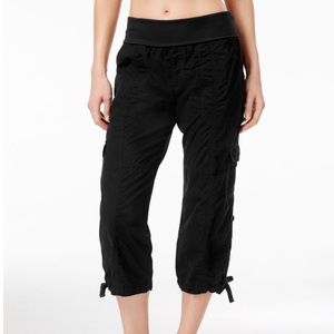 Calvin Klein Performance Cargo Cropped Pants