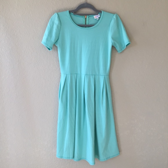 LuLaRoe Dresses & Skirts - LulaRoe Amelia Dress