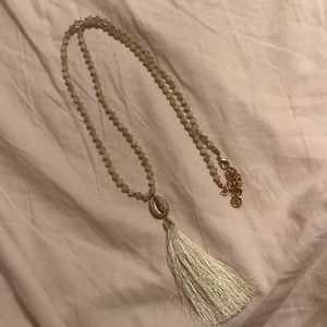 NWOT Seashell tassel necklace