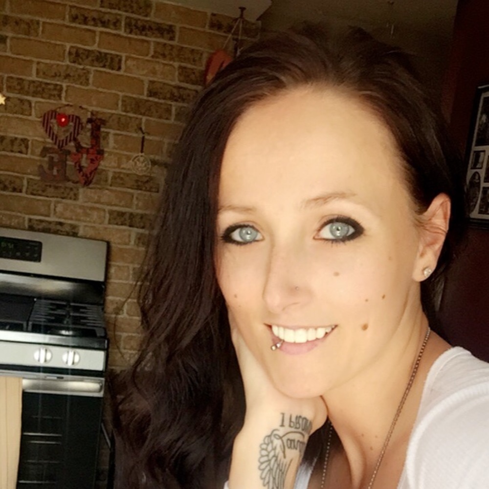 Meet your Posher, Brittney