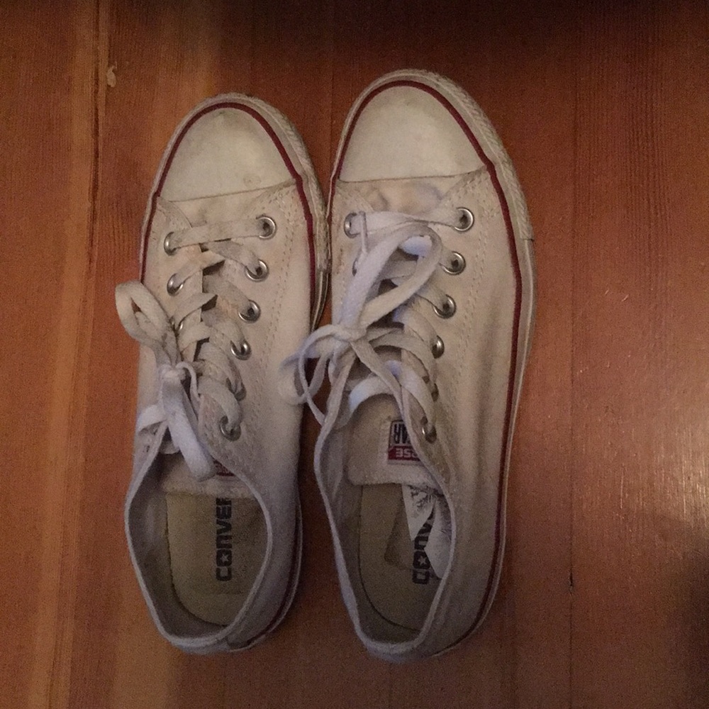 Chucks! - image 1