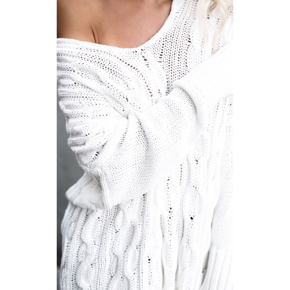 ❗️CLEARANCE❗️Cream Cable Oversized Sweater S/M M/L - Picture 5 of 5