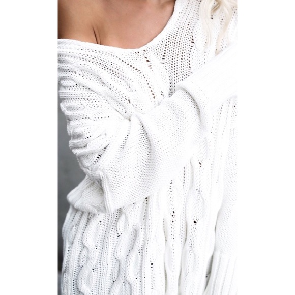 ❗️CLEARANCE❗️Cream Cable Oversized Sweater S/M M/L - Picture 5 of 5