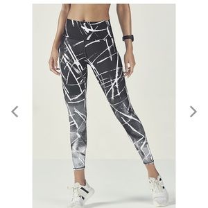 Fabletics high waisted 7/8 Capri
