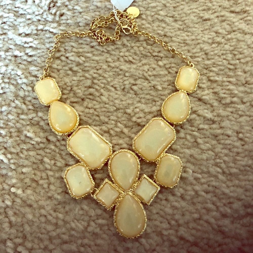 White and gold statement necklace new chunky