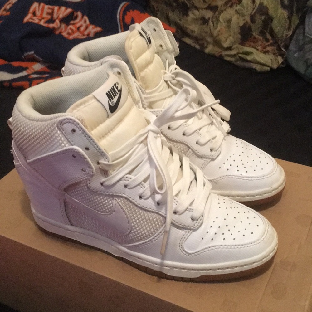 Nike Dunk SkyHi Mesh Sneaker