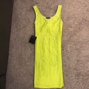 Neon Color Bodycon Bebe Dress with Back out