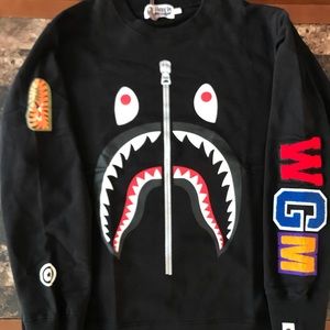 Bape sweater shark sz L