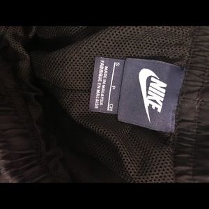 Women’s Nike sweatpants size small