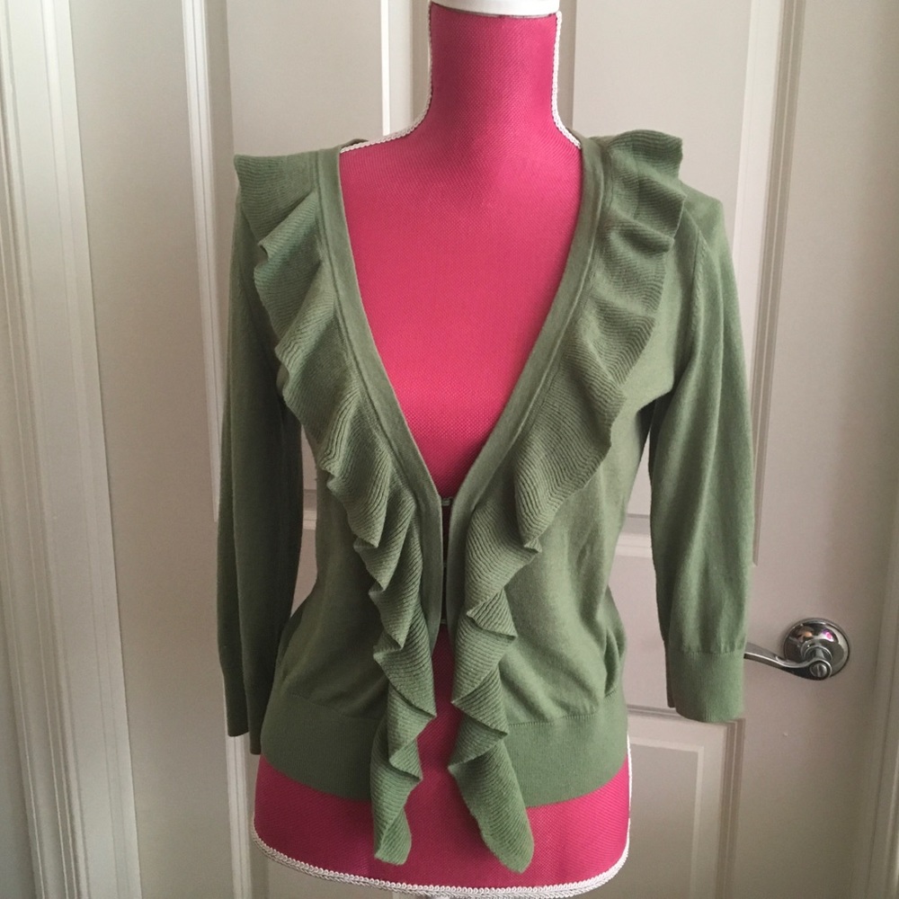 Cardigan sweater