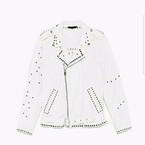 NWT Zara White Studded Denim Jacket Size Medium