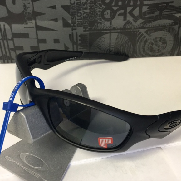 #AP New Authentic Oakley Polarized Blk Sunglasses