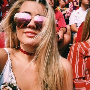 Meet your Posher, Avery