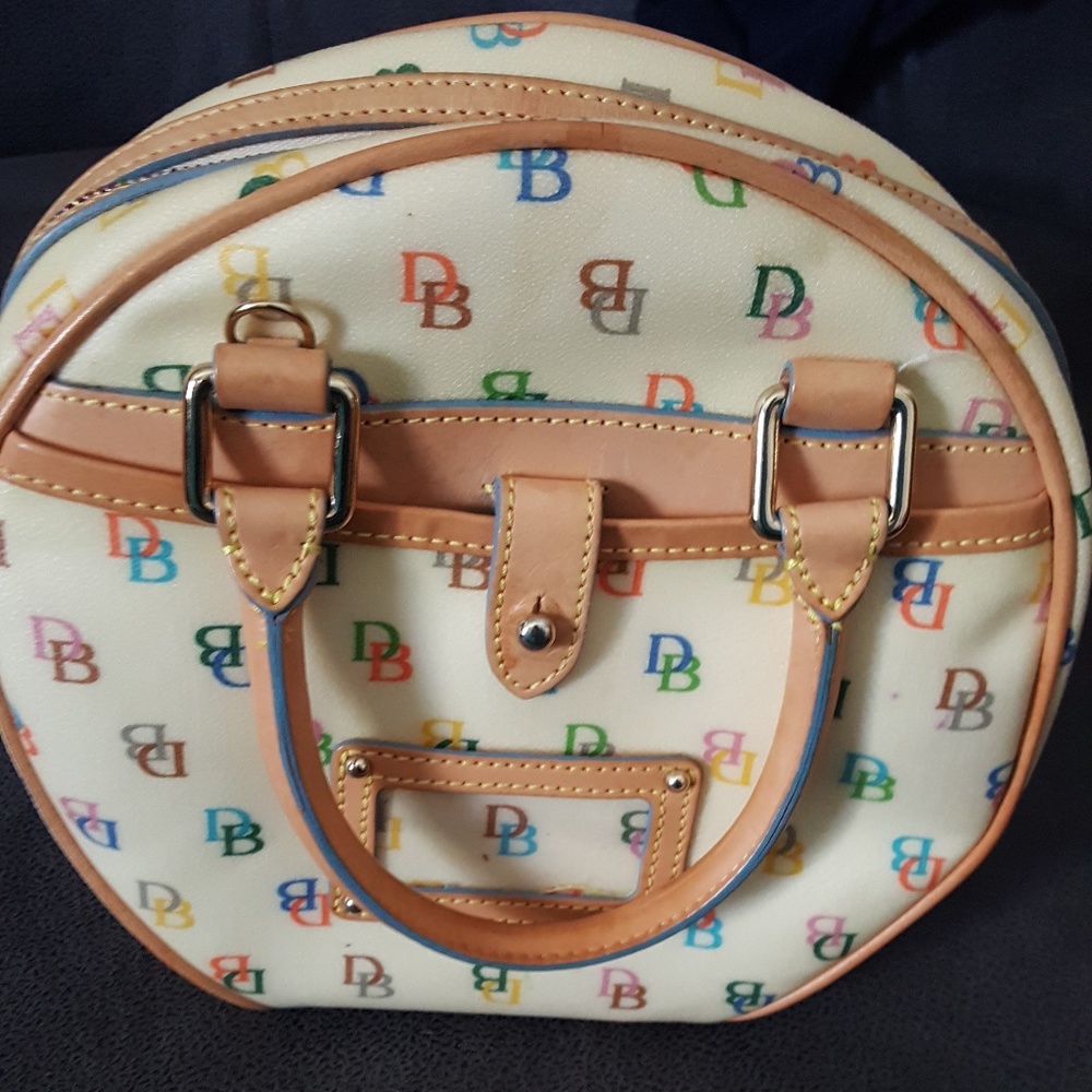 Dooney & Bourke Purse