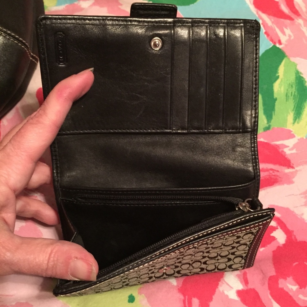 Coach wallet - Picture 2 of 3
