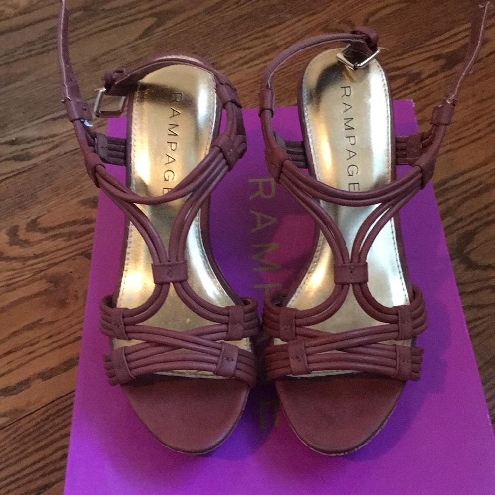 Wedge sandals
