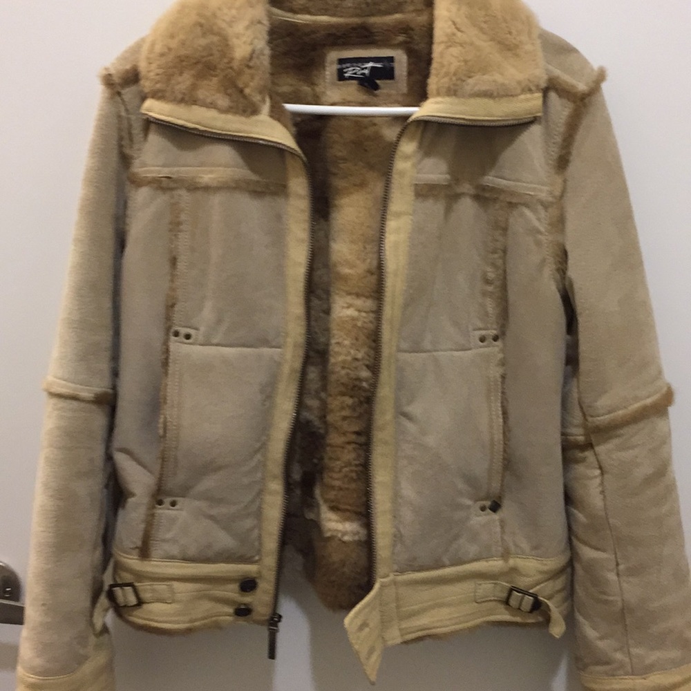 Warm Jacket!! - image 1