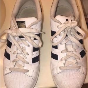 Adidas superstar shoes women’s size 6.5