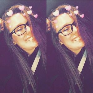 Meet your Posher, Kendra