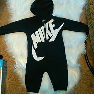 Infant Nike bodysuit