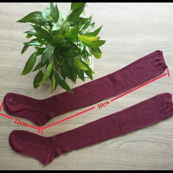 **5 for $20** LIGHT GREY OVER THE KNEE SOCKS - Picture 6 of 8