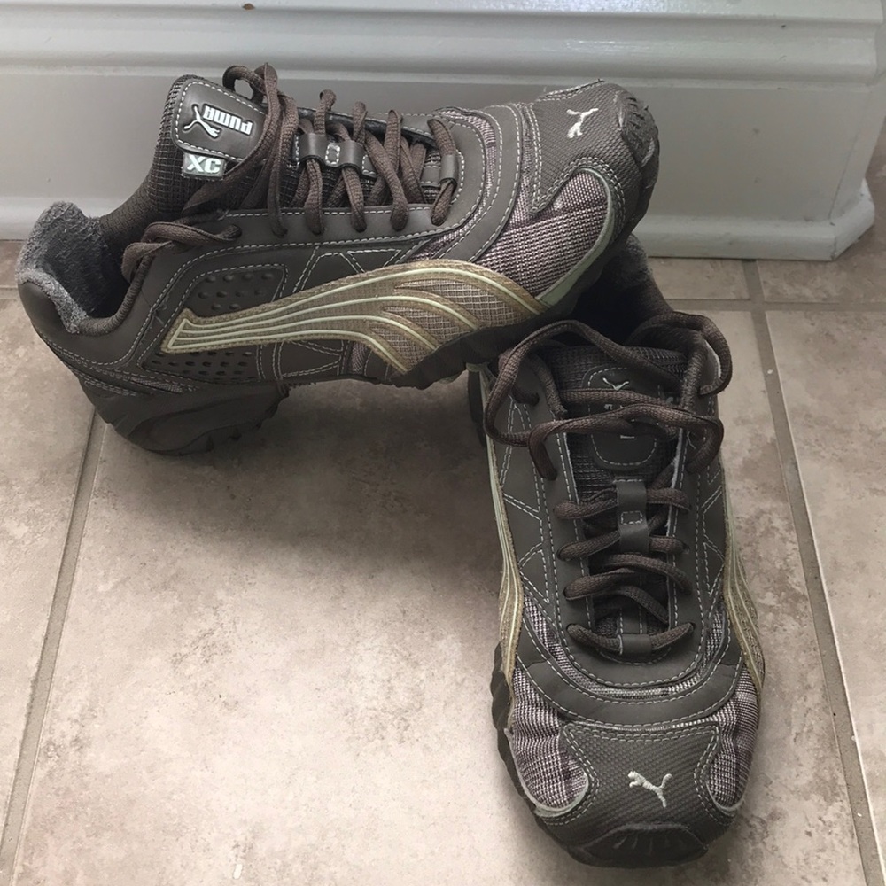 Puma shoes size 8