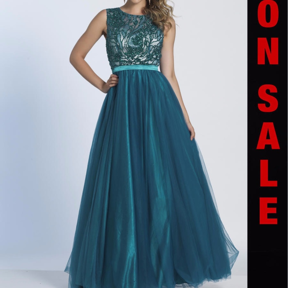 Dave and Johnny Dress