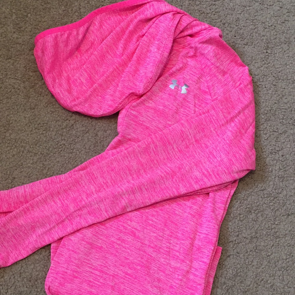 Long sleeve Underarmour shirt