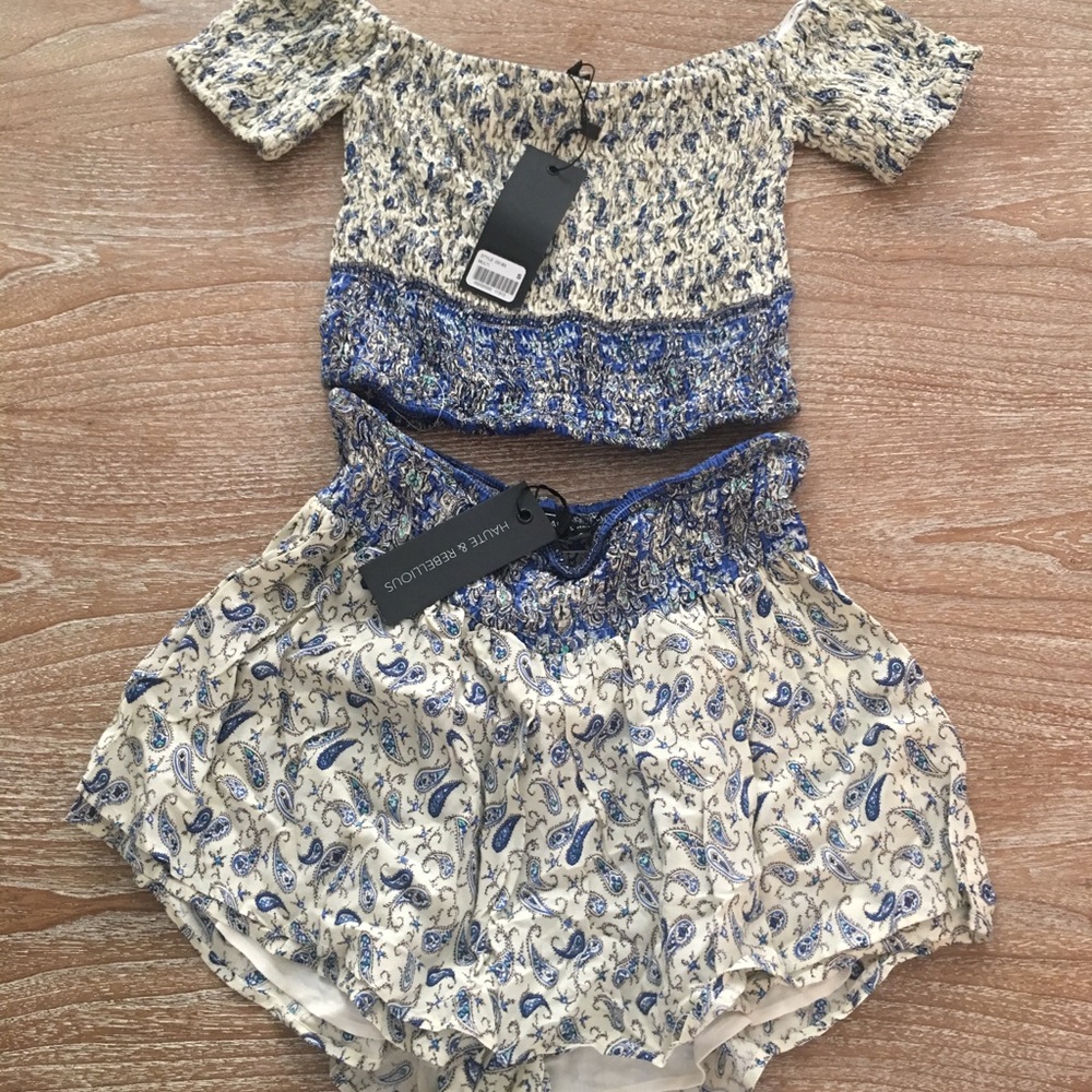 Two piece set