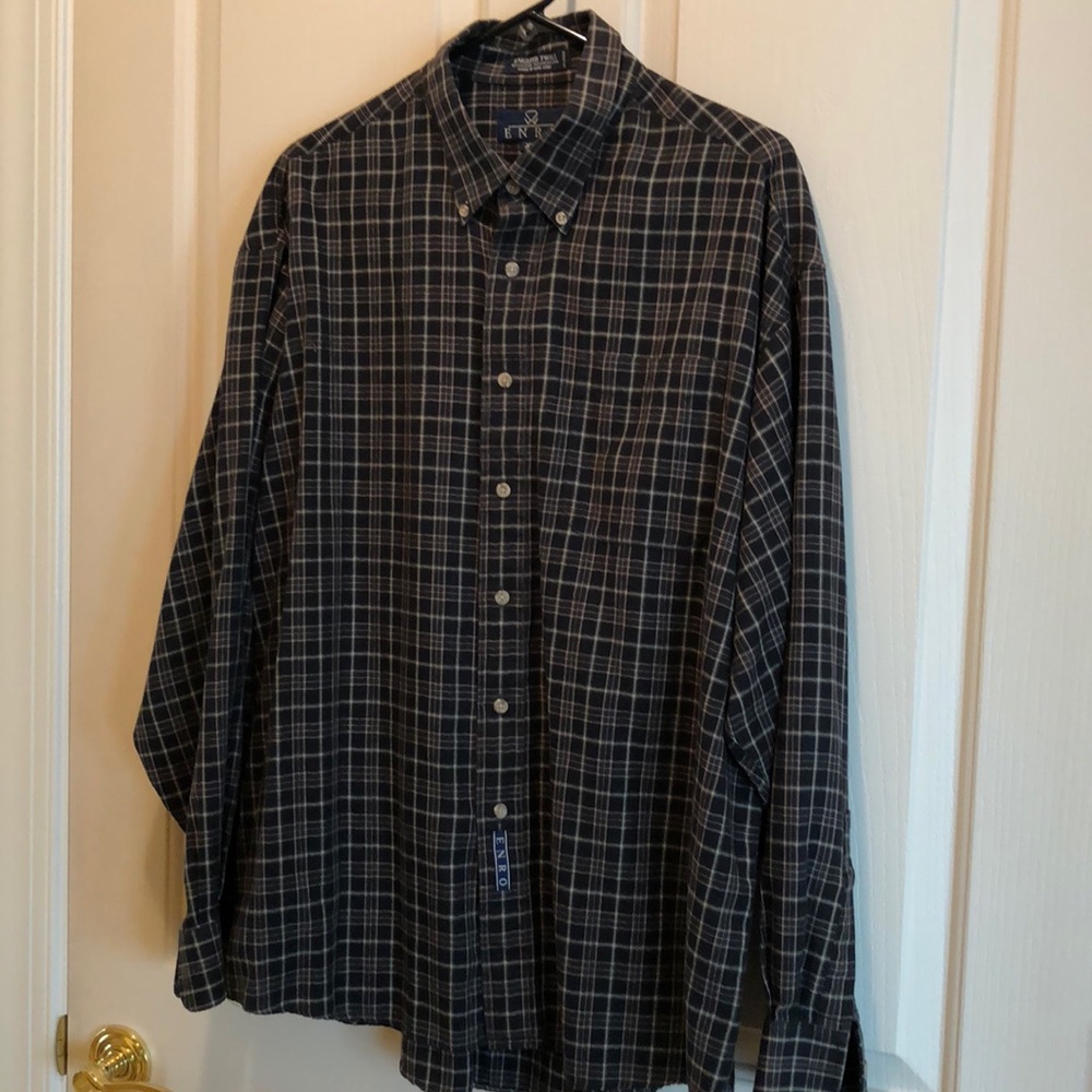 Men’s flannel button up