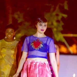 Blue mesh 90s inspired sacred heart top sz medium