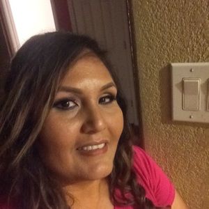 Meet your Posher, Imelda