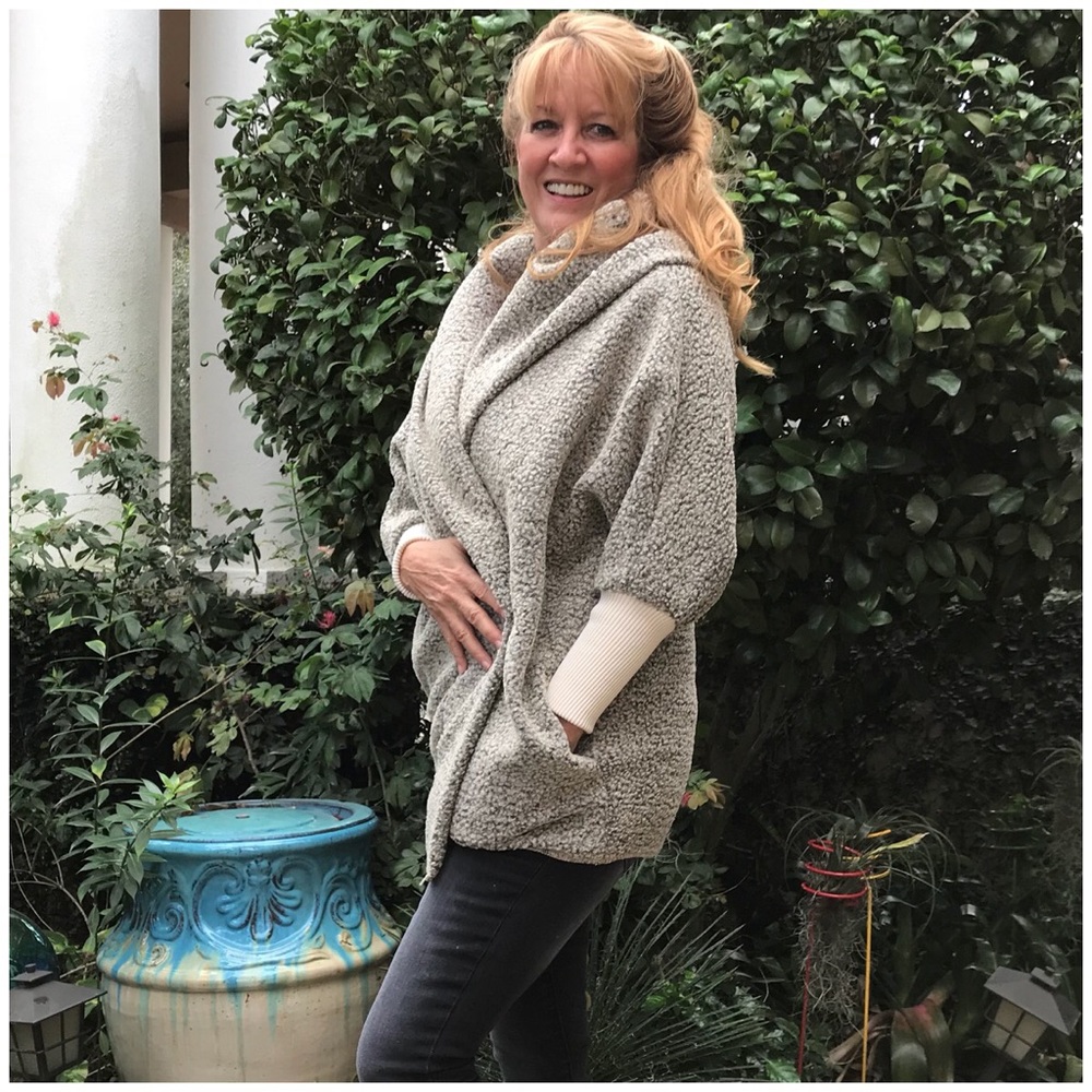 SOLD 🔘 Cuddle Me in Love! Wrap Sweater Jacket