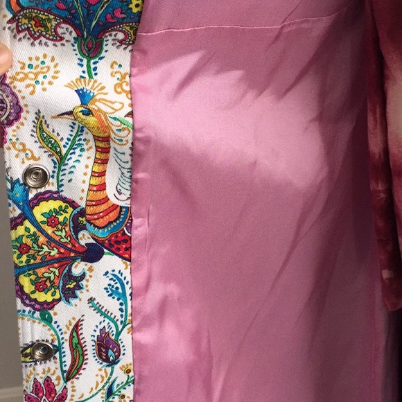 Cute & Playful Peacock Floral Paisley Jacket! 🌷💜 - Picture 7 of 10