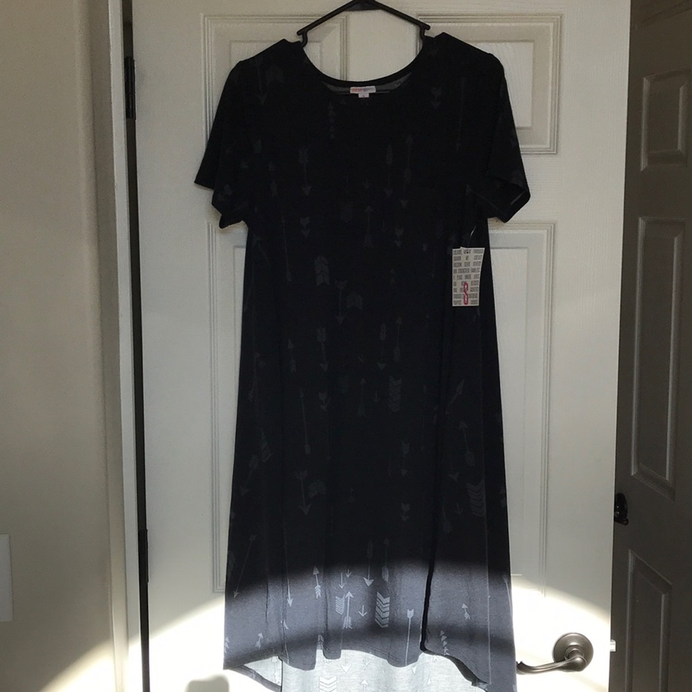 Lularo Carly size small new with tags