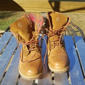 Light brown Timberland Anti-Fatigue boots size 6.5
